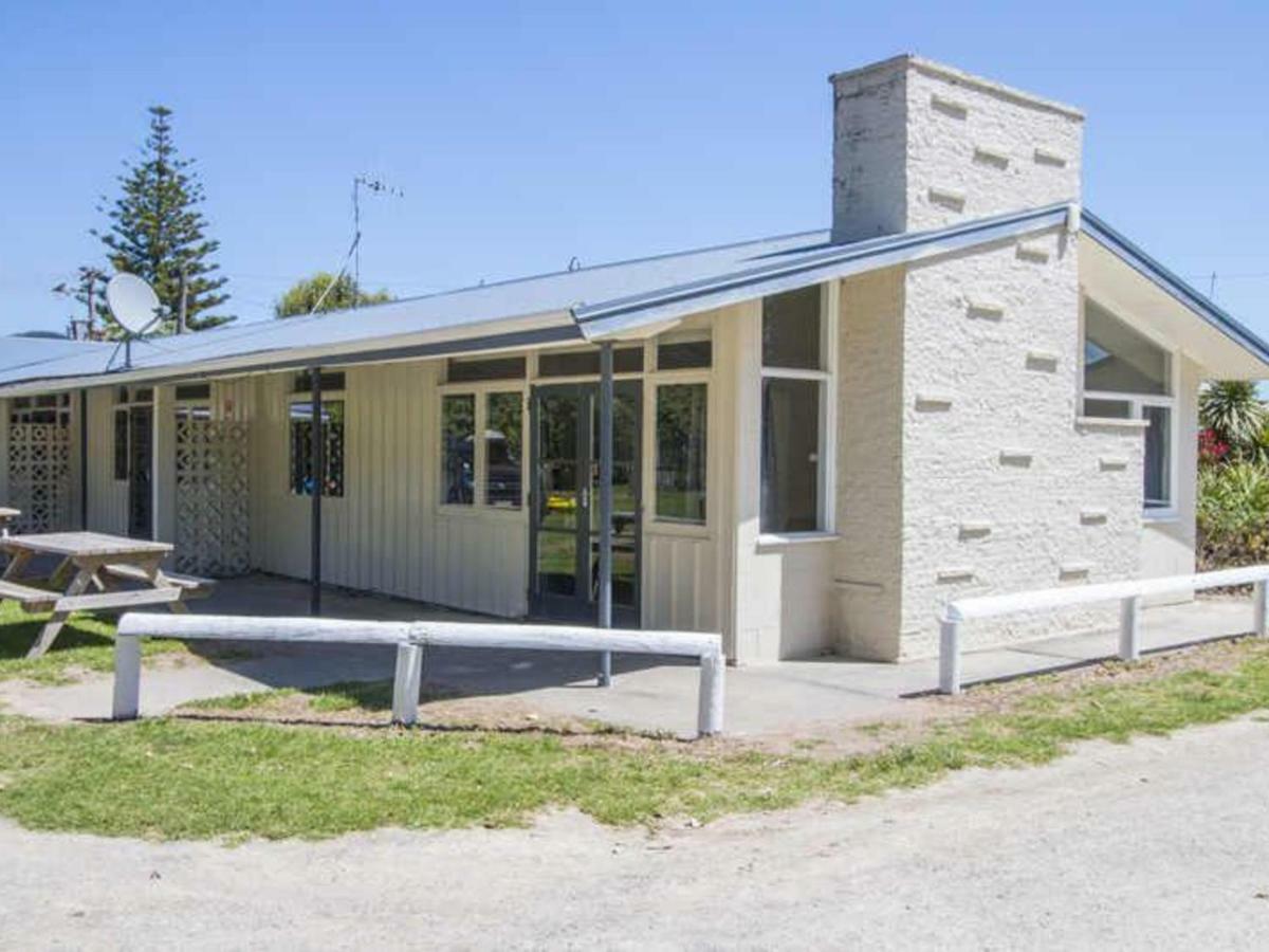 Mahia Motel And Holiday Park Exteriér fotografie